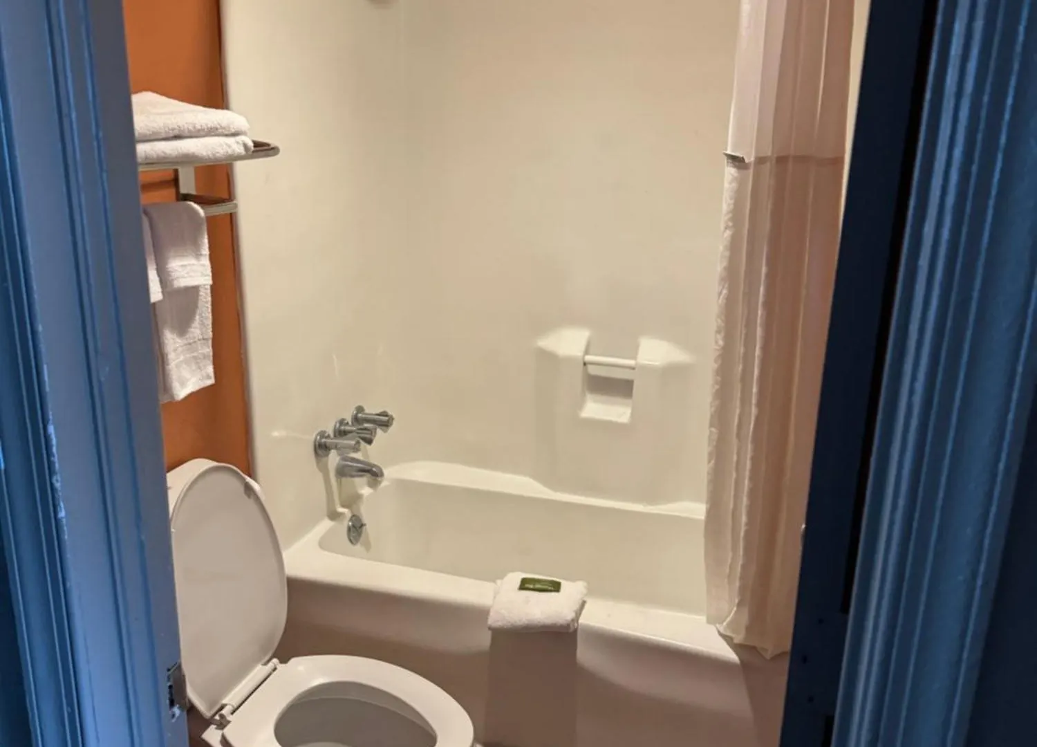 Labh Inc Motel Norfolk 2*,  United States